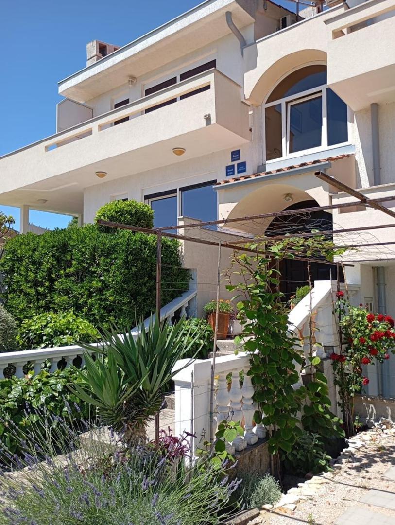 Guest House Helena Close To Beach Krk Town Kültér fotó