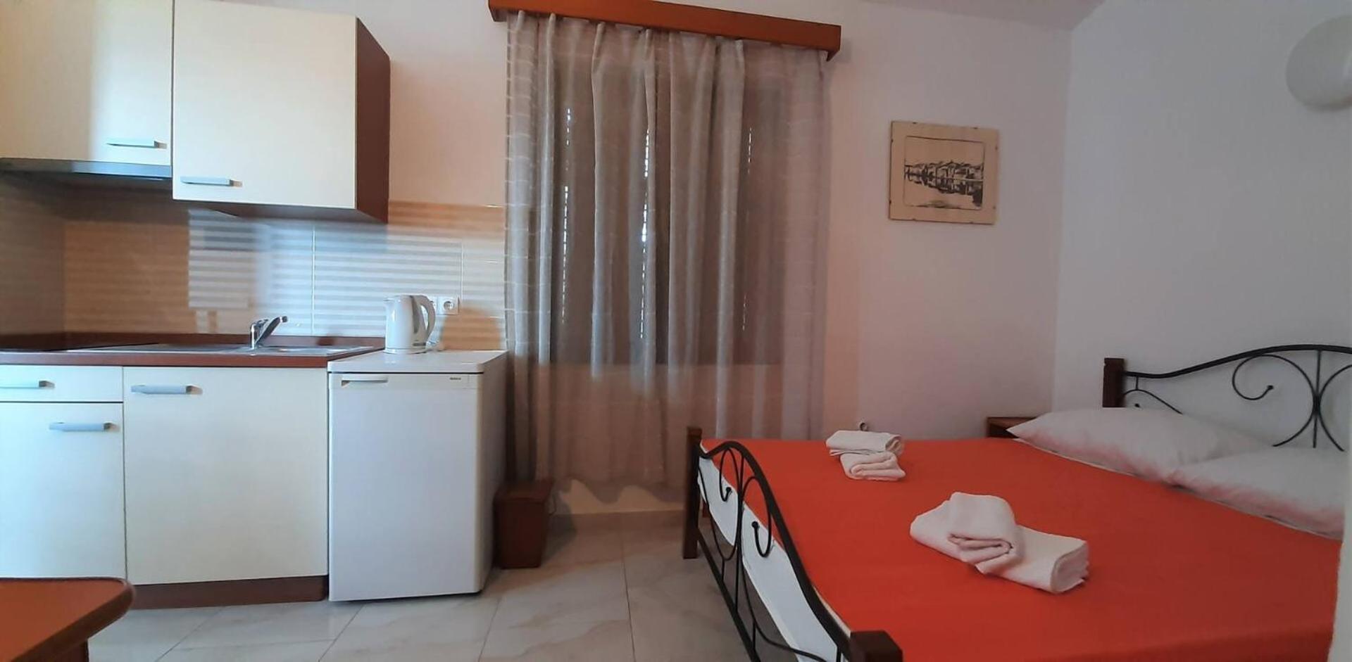 Guest House Helena Close To Beach Krk Town Kültér fotó